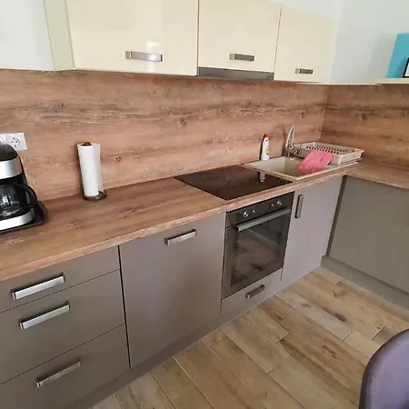 Appartamento In 43116 Balatonlelle