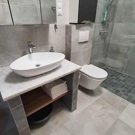 In 43116 Apartment *